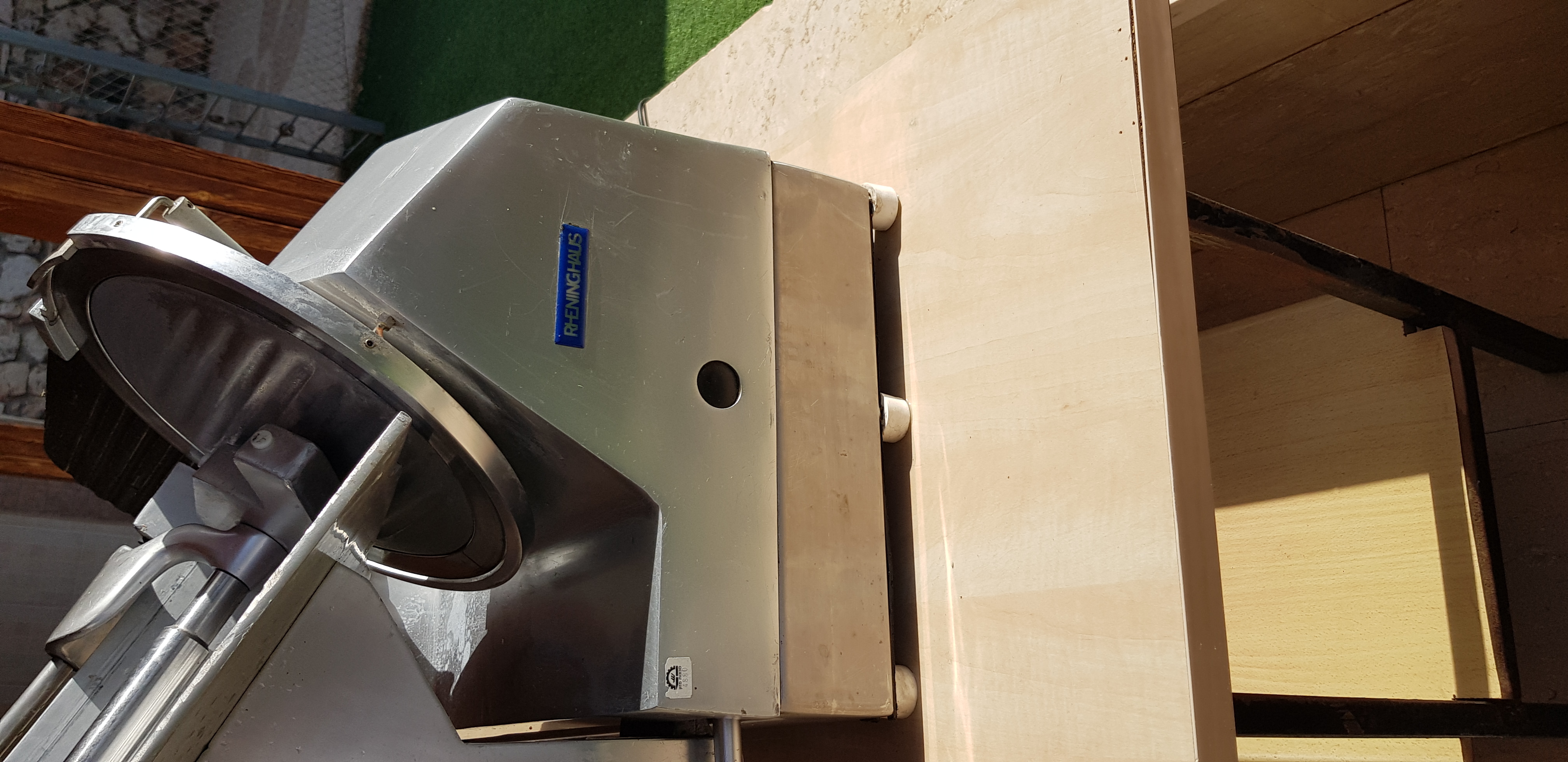תמונה 4 ,מכונת חיתוך למכירה בטבריה ציוד לעסקים  ציוד מטבח