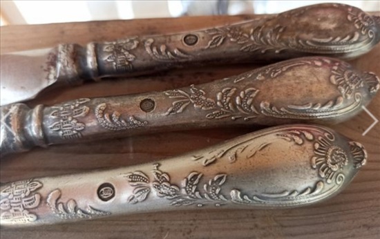 תמונה 2 ,סכינים ישנים מעוטרים אספנות למכירה בבית אריה כלי מטבח  סכו"ם