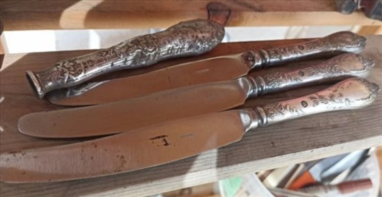 תמונה 4 ,סכינים ישנים מעוטרים אספנות למכירה בבית אריה כלי מטבח  סכו"ם