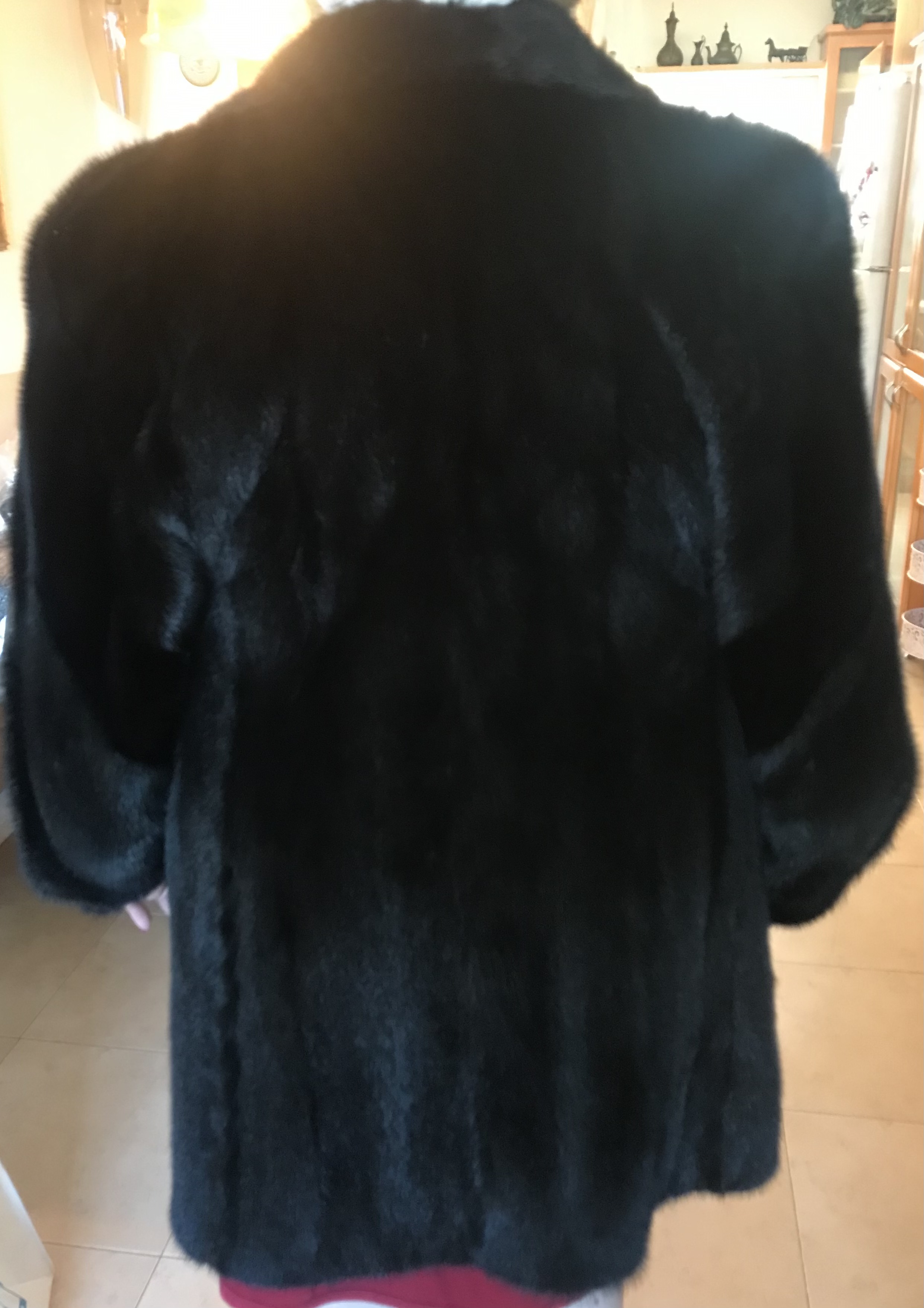 תמונה 3 ,מעיל פרווה מינק אמיתי למכירה בנתניה יד-שניה לנשים  בגדי נשים