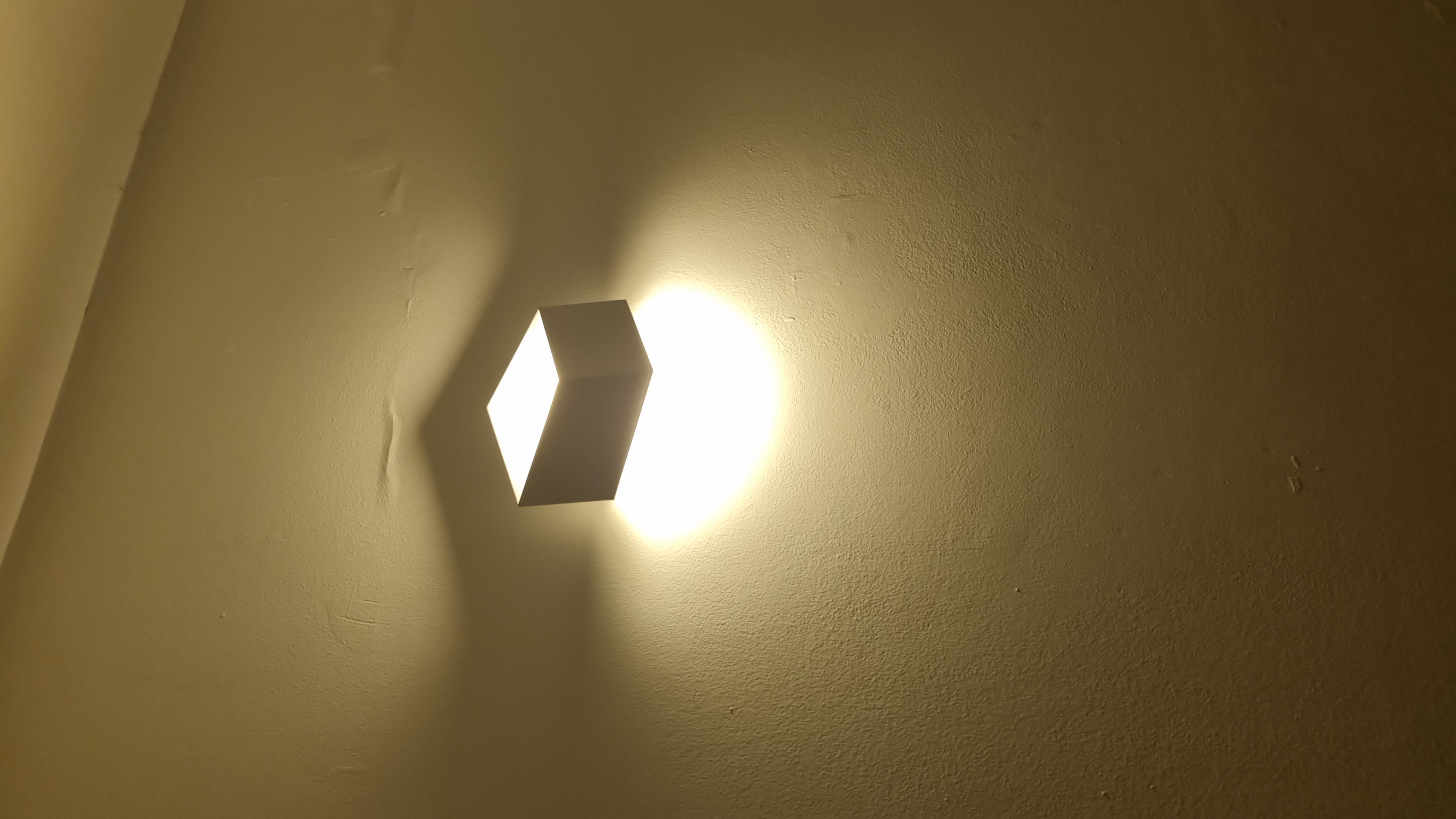 תמונה 2 ,גופי תאורה למכירה בחדרה מוצרי חשמל  תאורה ונברשות