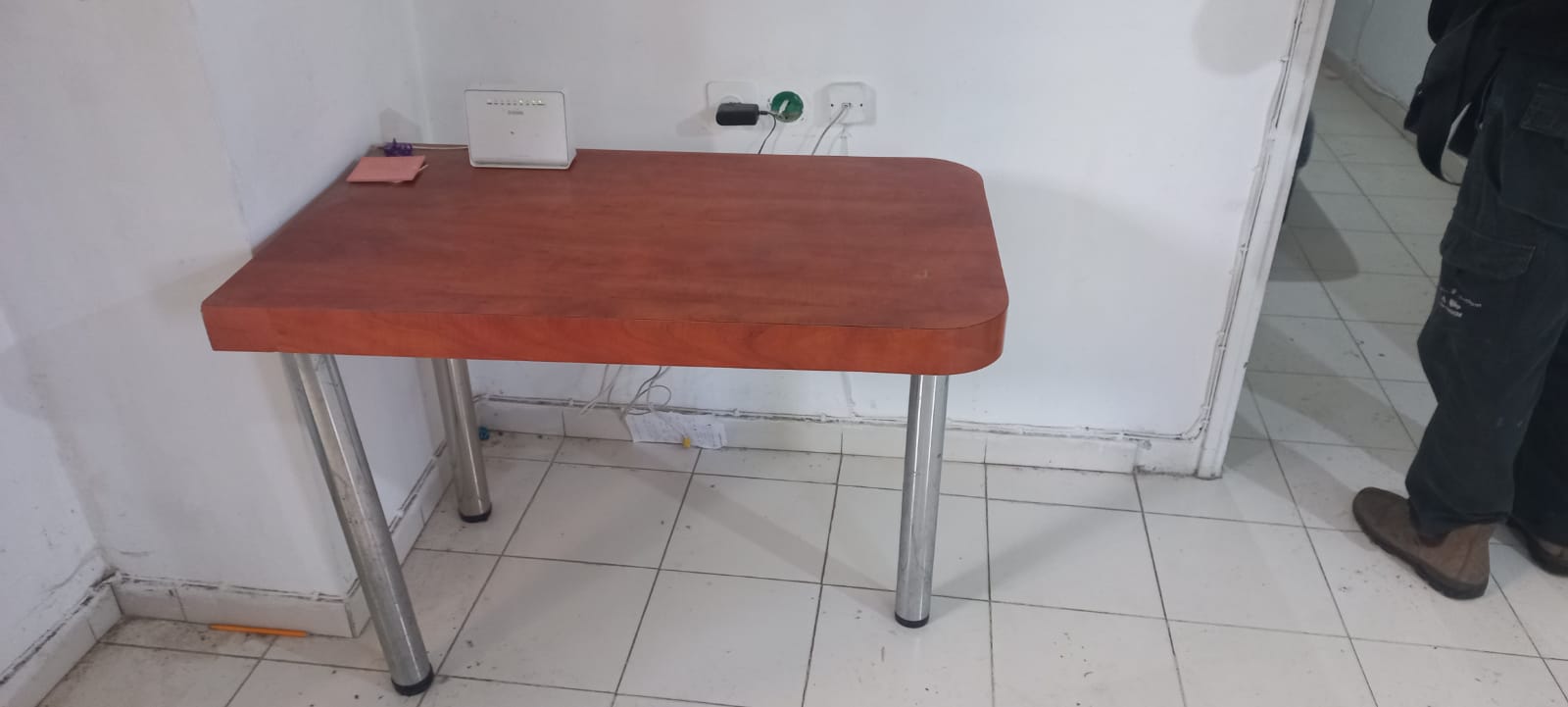 תמונה 1 ,שולחן אוכל למכירה בירושלים ריהוט  שולחנות