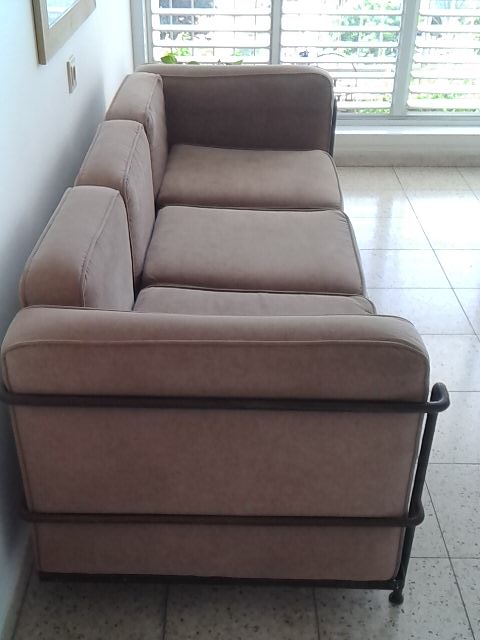 תמונה 2 ,ספה בסגנון עיצוב לה קורבוזיה למכירה בנתניה ריהוט  ספות