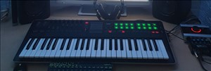 ציוד לדיג'יי ואולפנים - Korg tektile 49 <br>      ... 