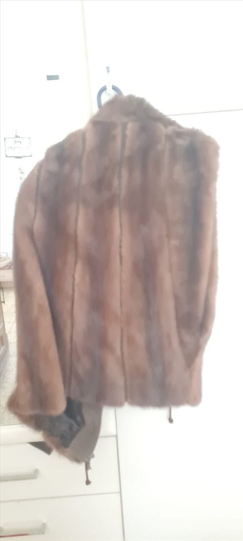 תמונה 2 ,מעילי פרווה יפים למכירה בגבעתיים יד-שניה לנשים  בגדי נשים