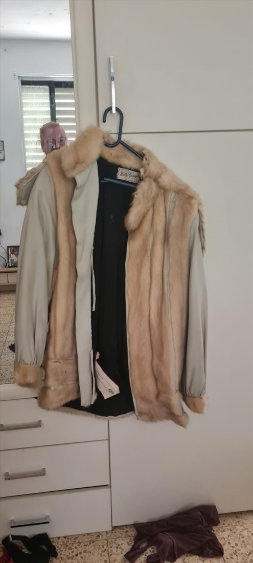 תמונה 5 ,מעילי פרווה יפים למכירה בגבעתיים יד-שניה לנשים  בגדי נשים