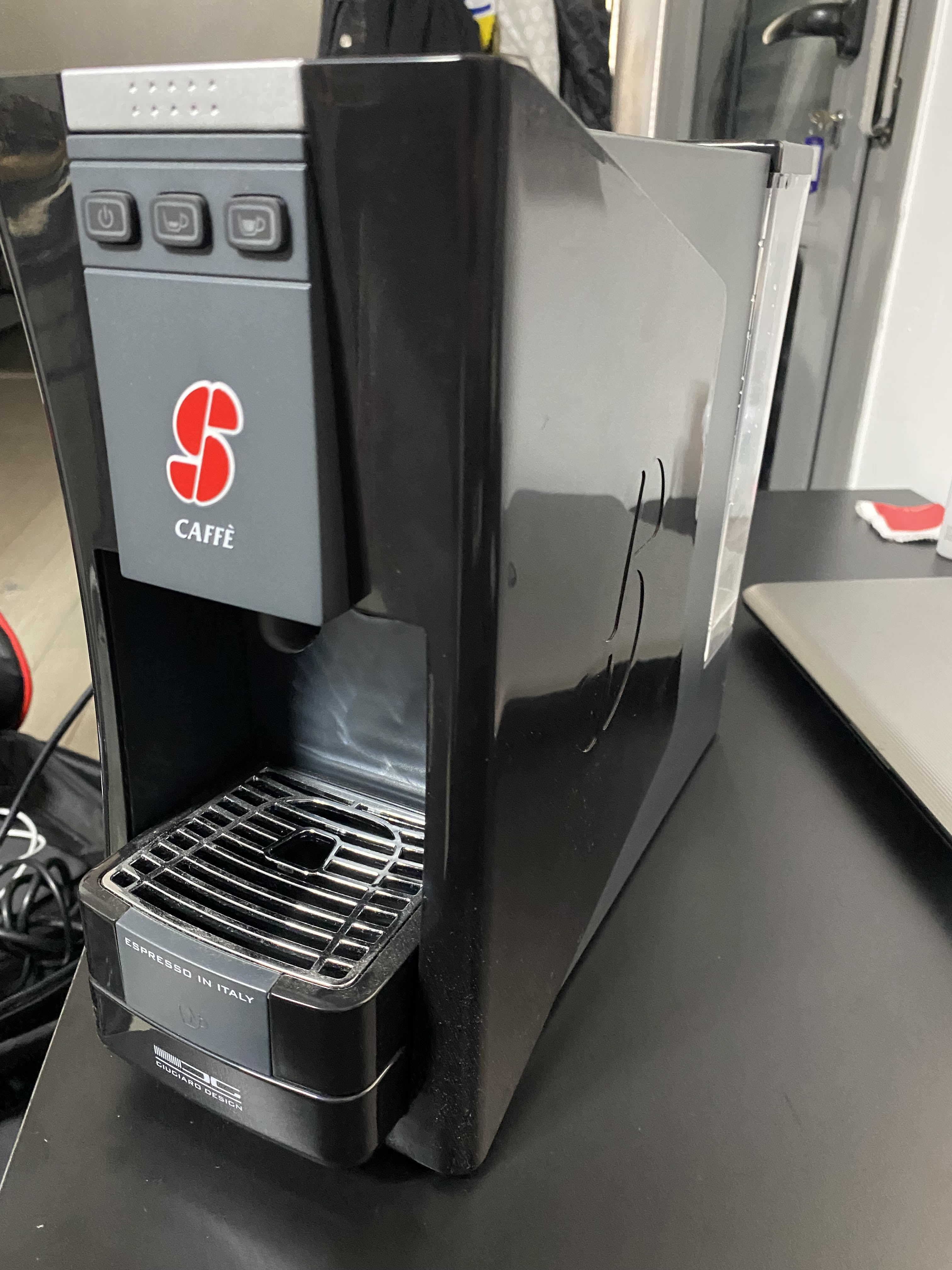 תמונה 3 ,מכונת קפה  למכירה במעלה אדומים מוצרי חשמל  מכונת קפה