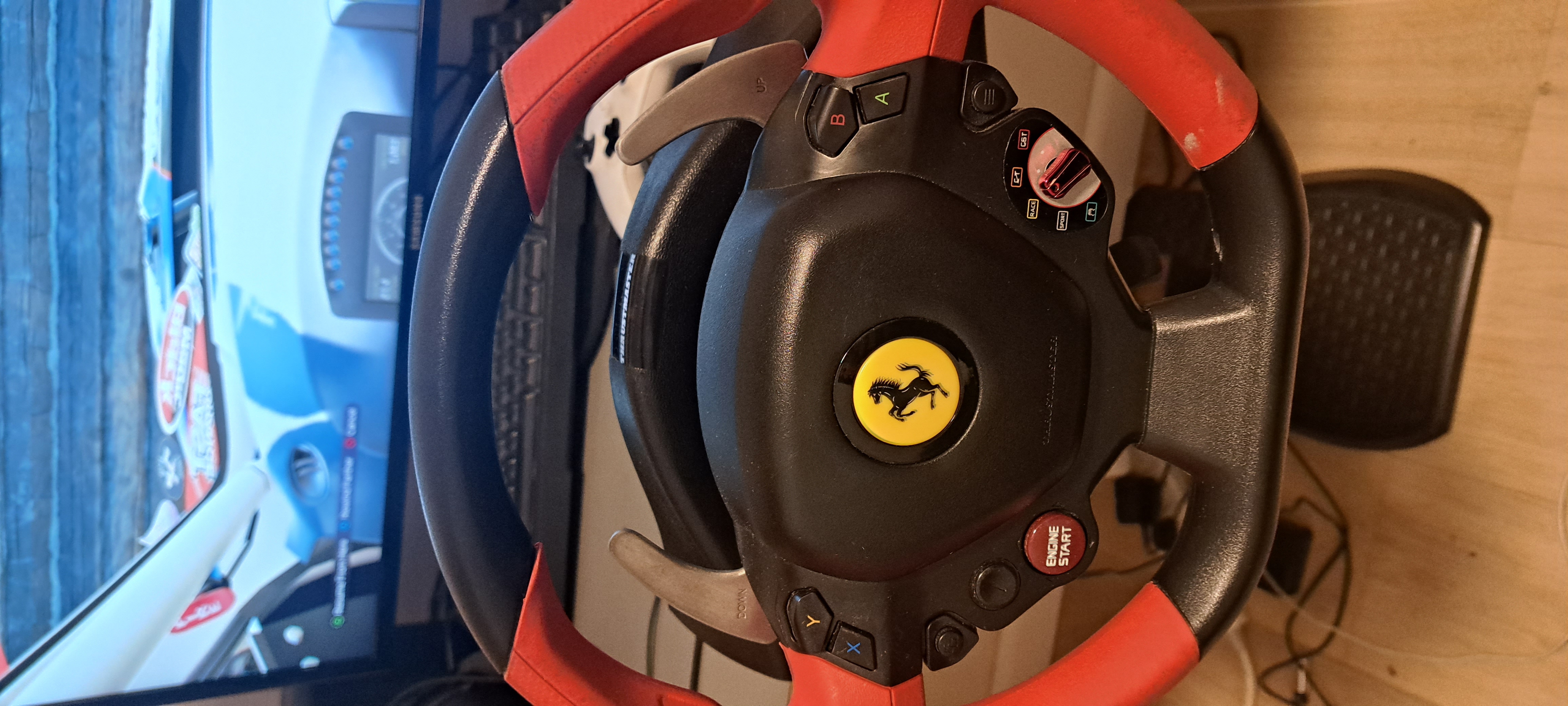 תמונה 4 ,Thrustmaster Ferrari 458 spide למכירה בנתניה משחקים וקונסולות  XBox ONE