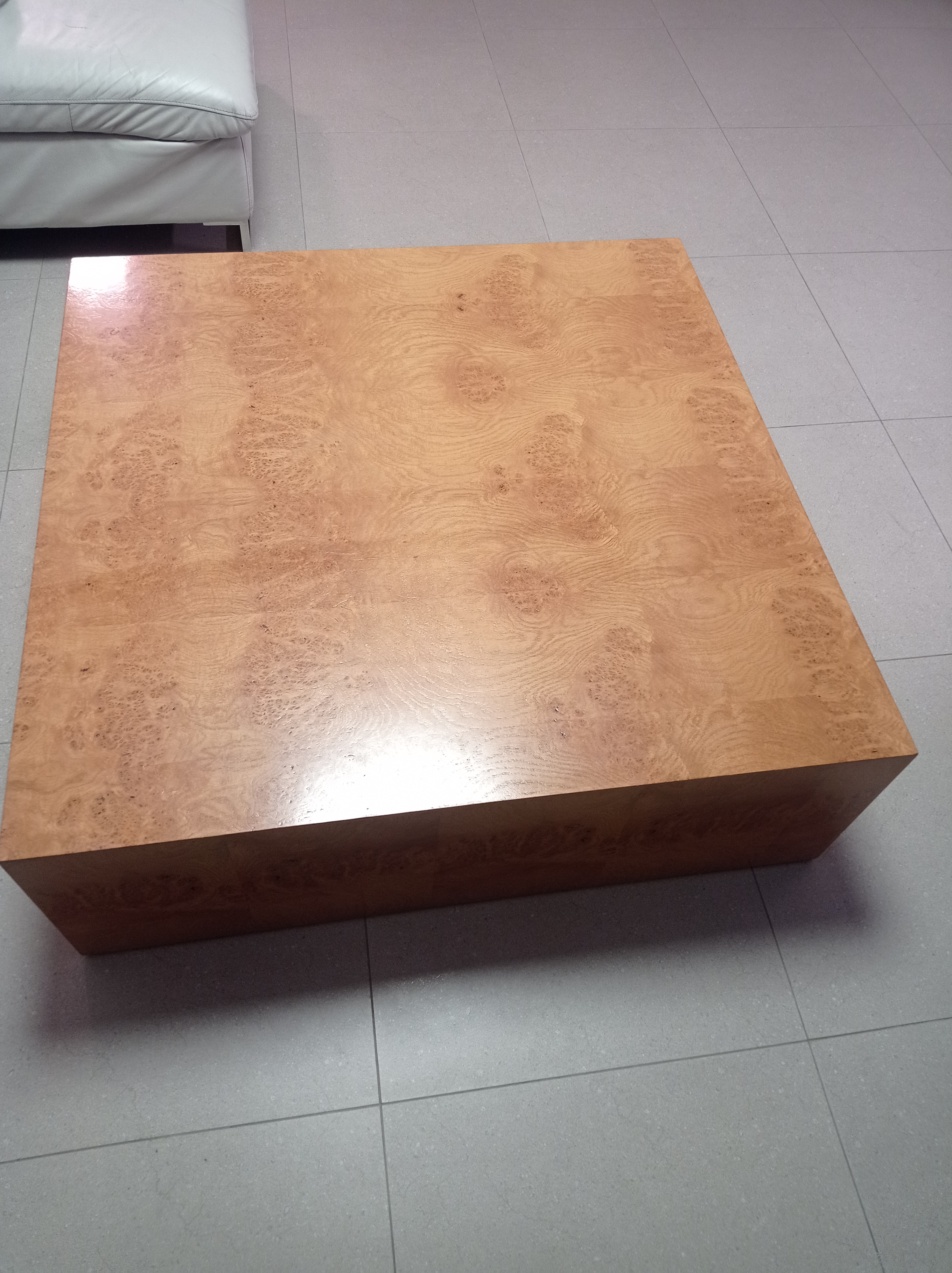 תמונה 2 ,שולחן סלון למכירה במעלה אדומים ריהוט  שולחנות