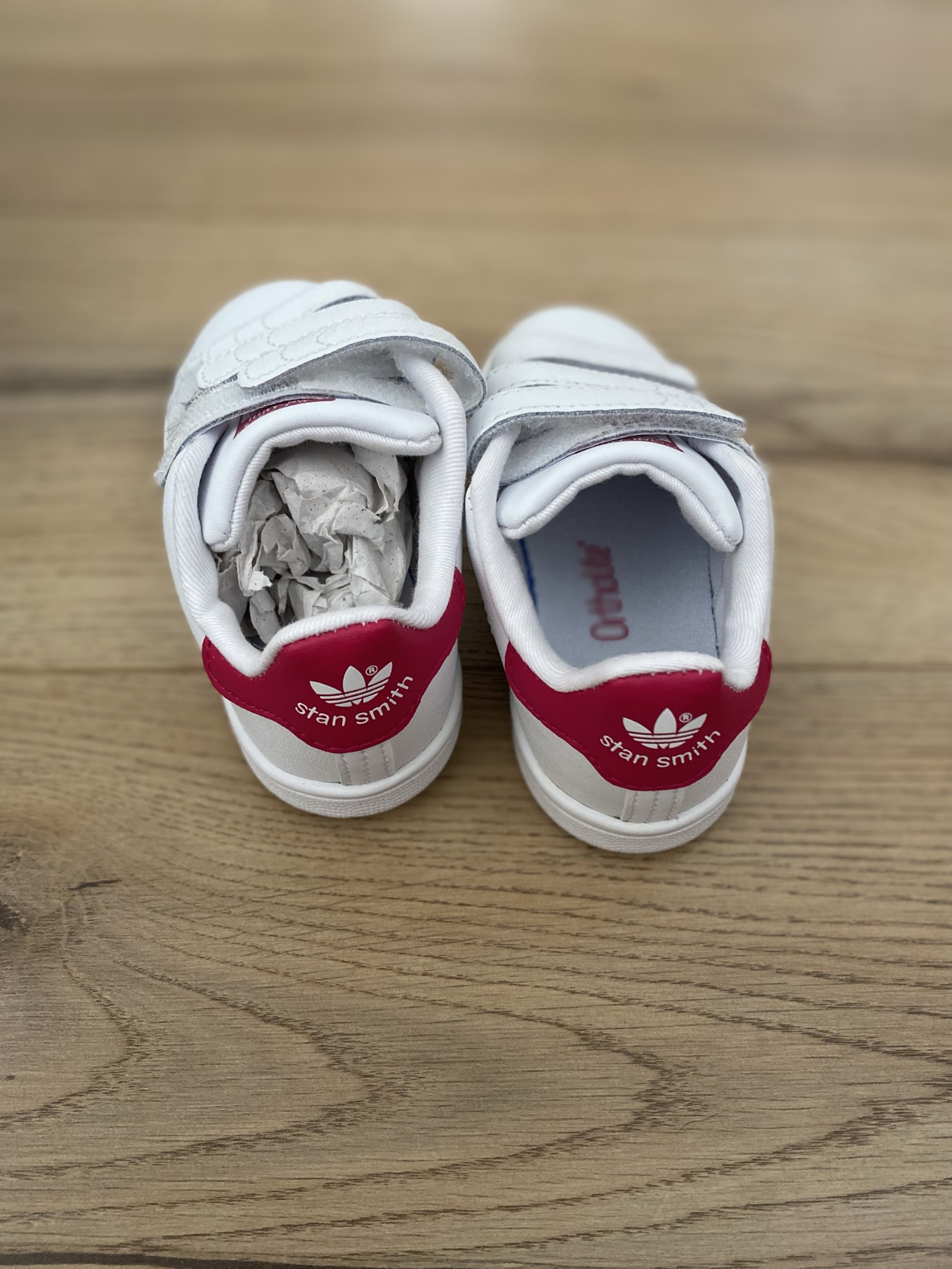 תמונה 1 ,נעלי אדידס חדשות מהקופסה למכירה בתל אביב לתינוק ולילד  ביגוד והנעלה