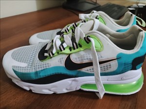 ביגוד ואביזרים - נעלי NIKE <br>       