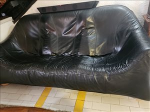 ספה מעור אמיתי שחורה 
