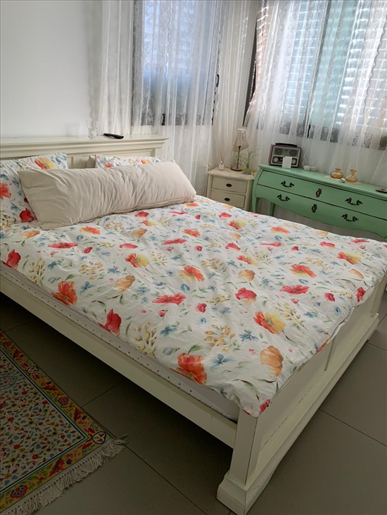 תמונה 1 ,מיטה זוגית + מזרון  למכירה ברמת גן ריהוט  מיטות