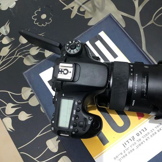 תמונה 2 ,Canon 70D + Sigma 18-35mm F1.8 למכירה בקציר-חריש צילום  מצלמה רפלקס דיגיטלית