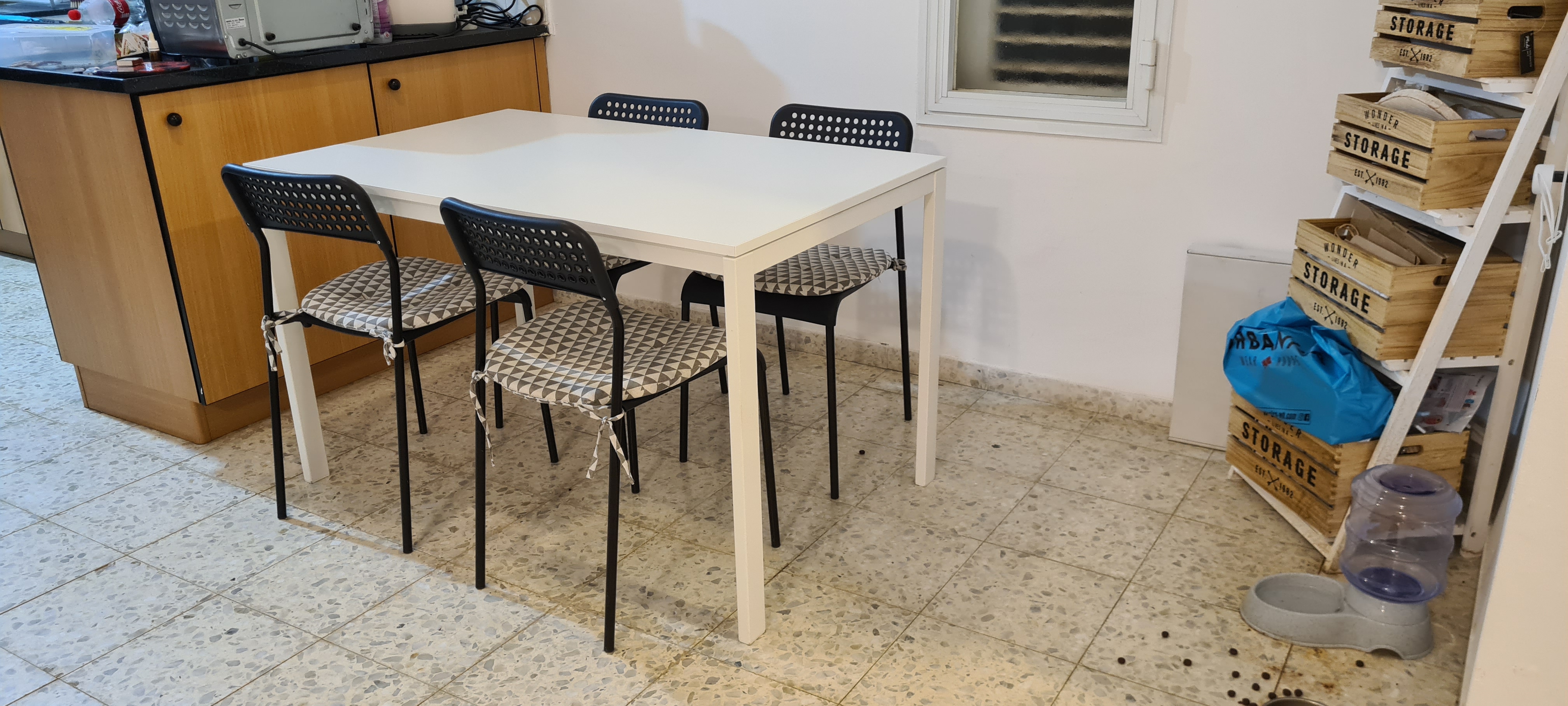תמונה 1 ,פינת אוכל- שולחן ו4 כיסאות למכירה בחיפה ריהוט  פינת אוכל