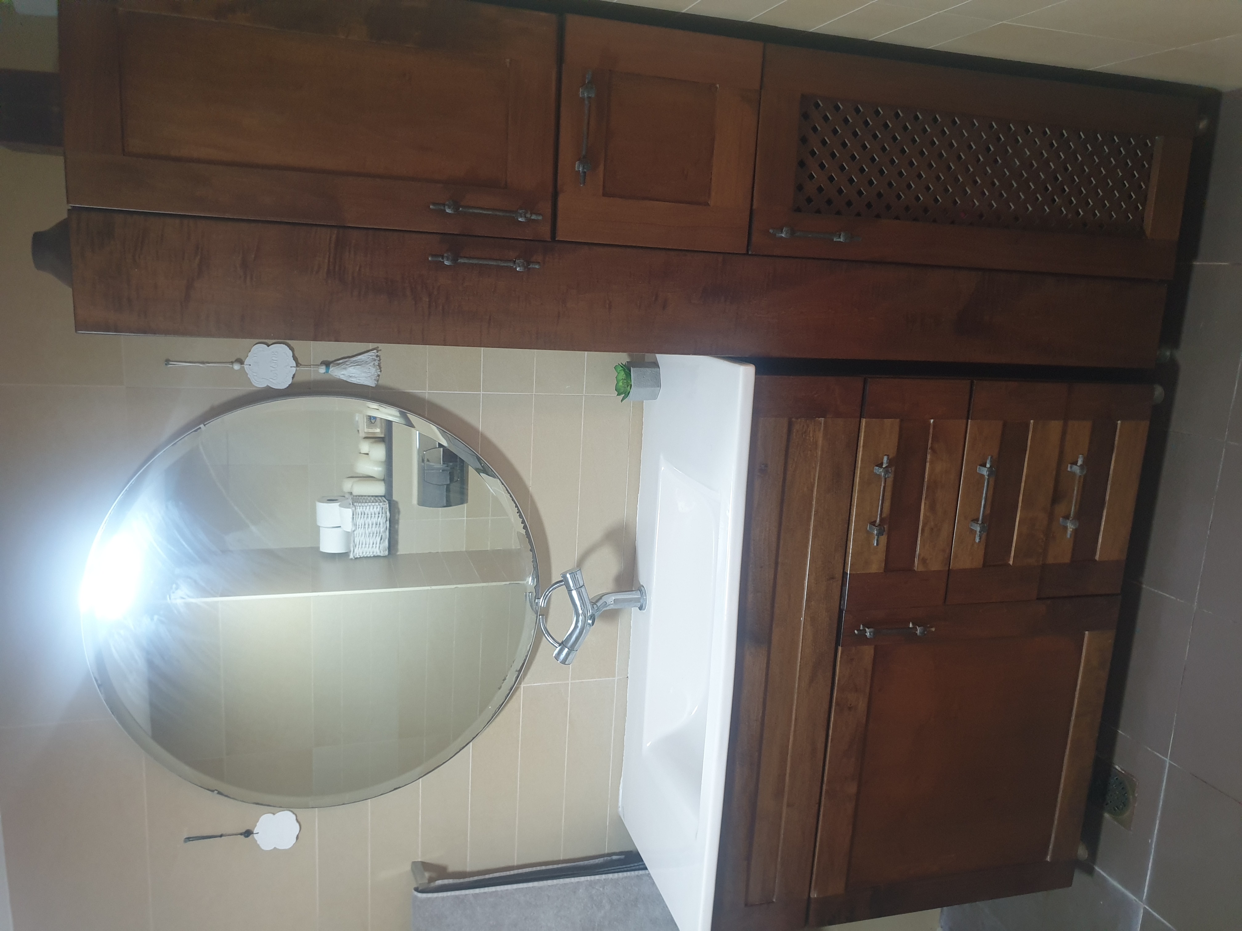 תמונה 1 ,ארון אמבטיה למכירה בחיפה ריהוט  שונות