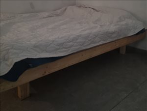בסיס מיטה מעץ 