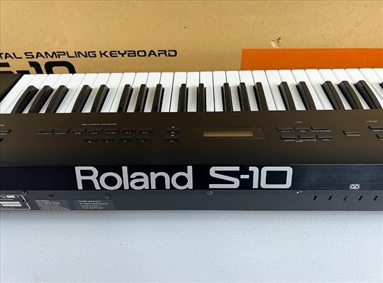 תמונה 2 ,Roland S-10 מקלדת דגימה דיגיטל למכירה באומץ כלי נגינה  אורגן