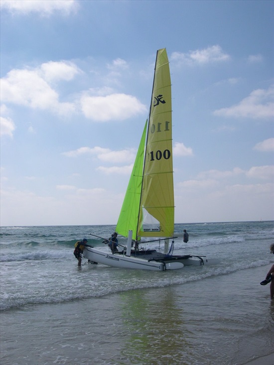 תמונה 2 ,קטמרן הובי טיגר למכירה בKfar Saba ציוד ספורט  ספורט ים