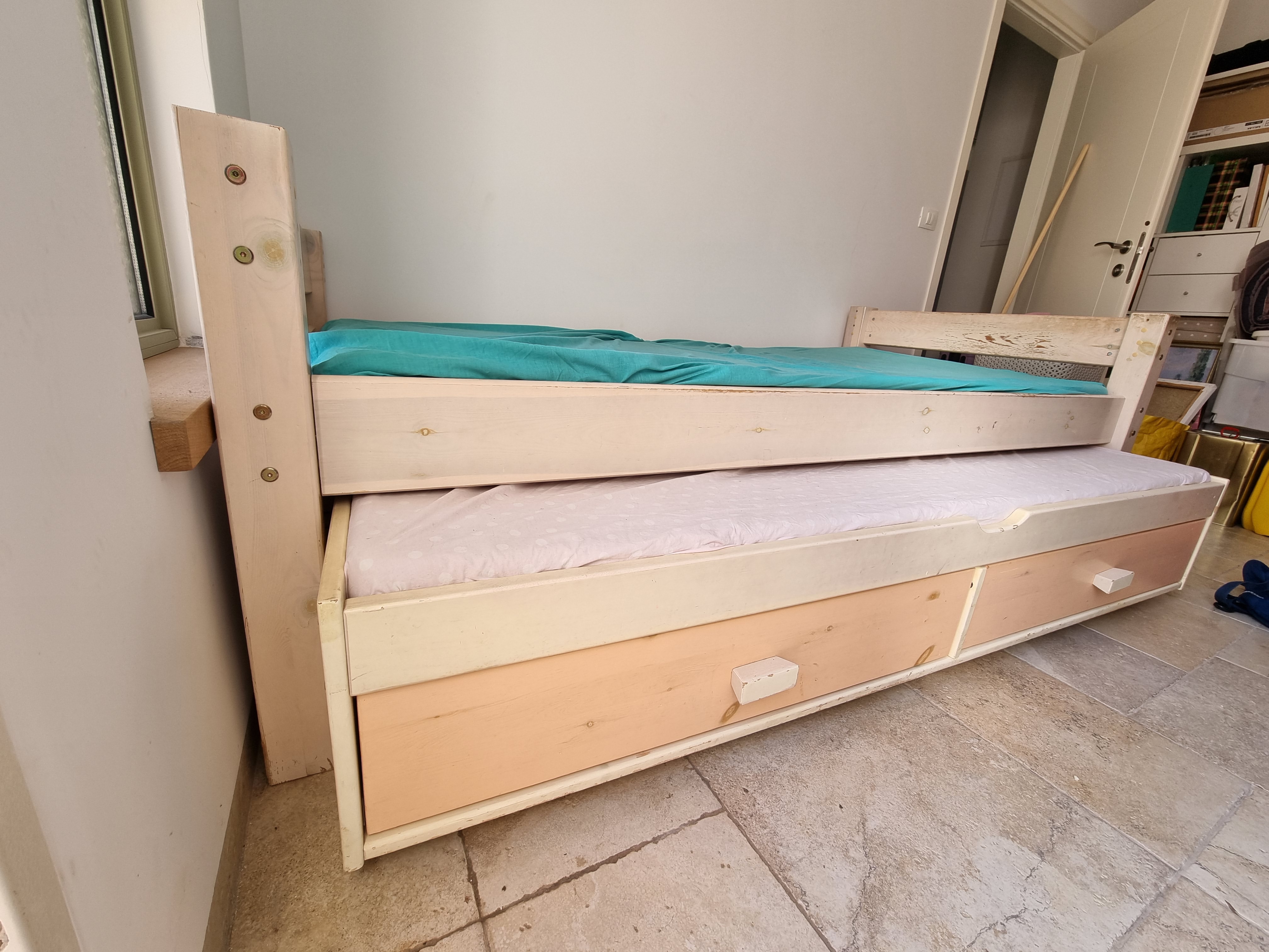 תמונה 1 ,מיטת נוער עצמלה נפתחת למכירה במורן ריהוט  מיטות