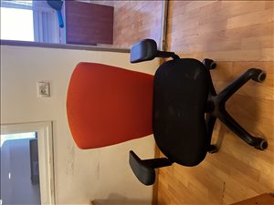כיסא לפינת מחשב 