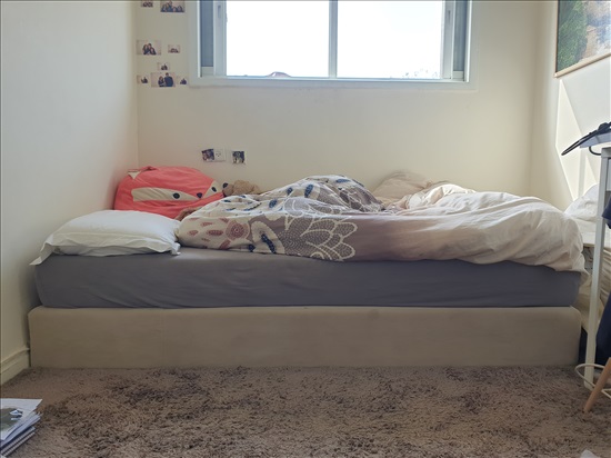 תמונה 1 ,בסיס מיטה מבד למיטה וחצי, רוחב למכירה בתל אביב ריהוט  מיטות