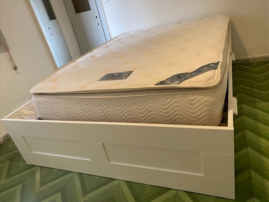 תמונה 1 ,מיטה זוגית עם 4 מגירות למכירה בתל אביב ריהוט  מיטות