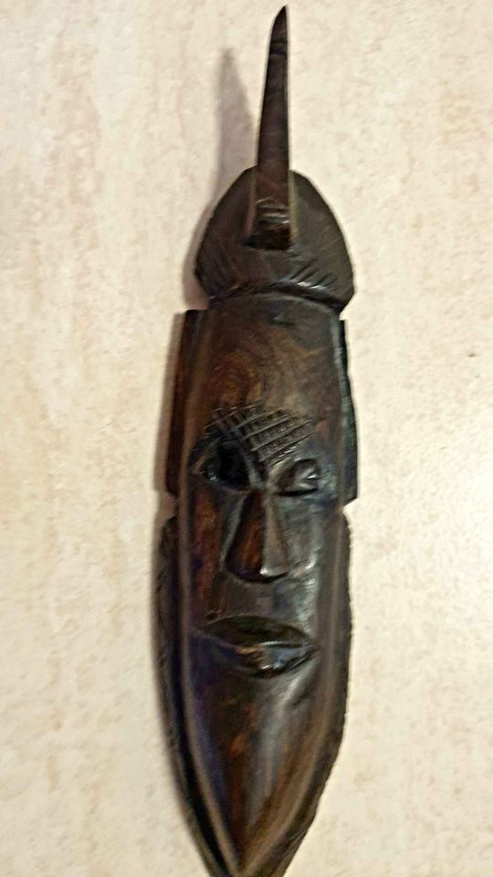 תמונה 3 ,מסכה אפריקאית עתיקה שבט הדינקה למכירה בחיפה אספנות  ענתיקות