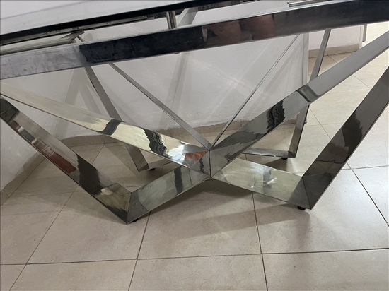 תמונה 4 ,שולחן יוקרתי מזכוכית מצב מעולה למכירה בטירת כרמל ריהוט  פינת אוכל