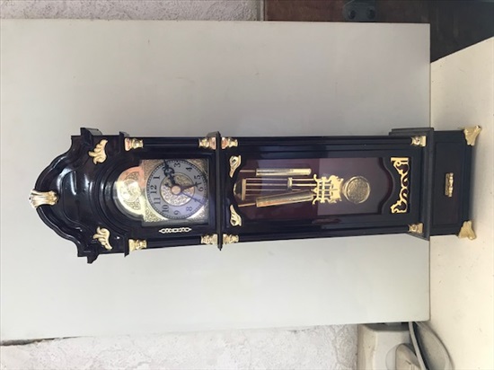 תמונה 1 ,שעון שולחני עם מטולטלת למכירה בRishon LeTsiyon אומנות  שונות