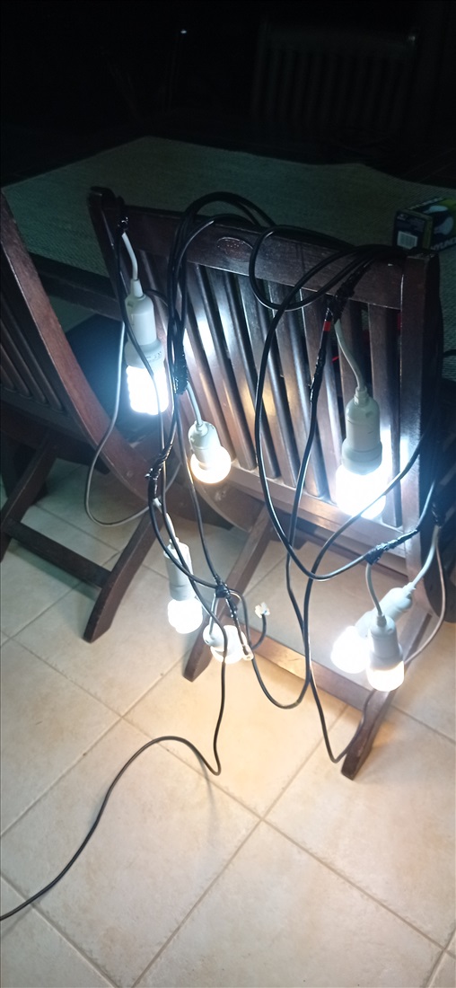 תמונה 4 ,גרילנדה 10 מטר 7 מנורות למכירה בנשר מוצרי חשמל  תאורה ונברשות