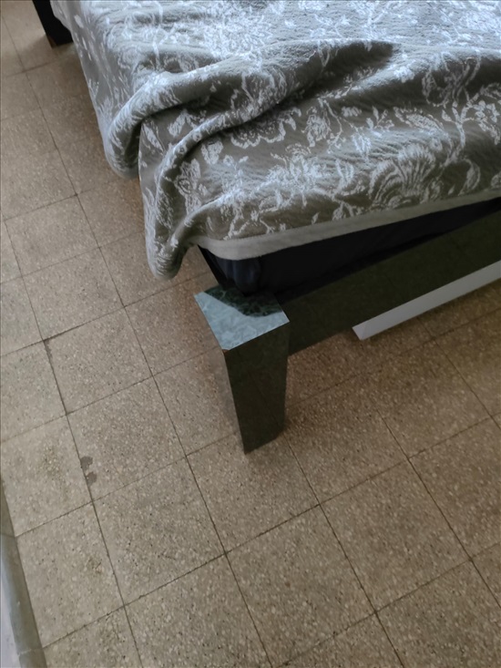 תמונה 3 ,מיטת עץ זוגית פלוס מזרון במצב  למכירה בהרצליה ריהוט  מיטות