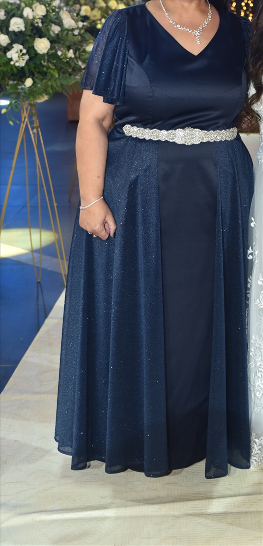 תמונה 1 ,שמלת ערב למכירה בחיפה יד-שניה לנשים  בגדי נשים