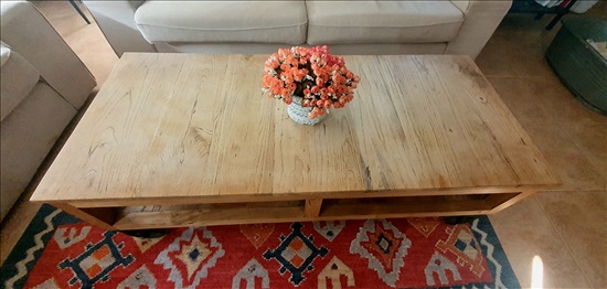 תמונה 2 ,שולחן סלון עץ מלא וגלגלי ברזל למכירה באור יהודה ריהוט  שולחנות