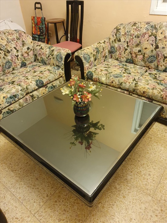 תמונה 1 ,שולחן סלון למכירה ברמת השרון ריהוט  שולחנות