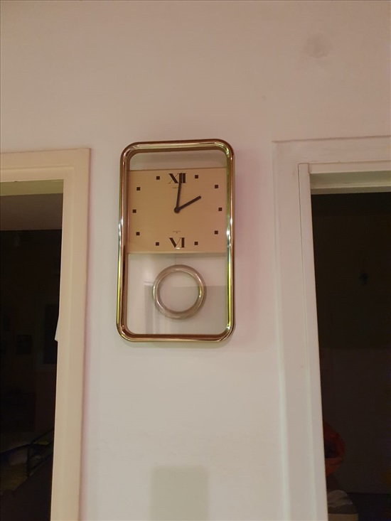 תמונה 1 ,שעון קיר למכירה ברמת השרון ריהוט  שעון קיר