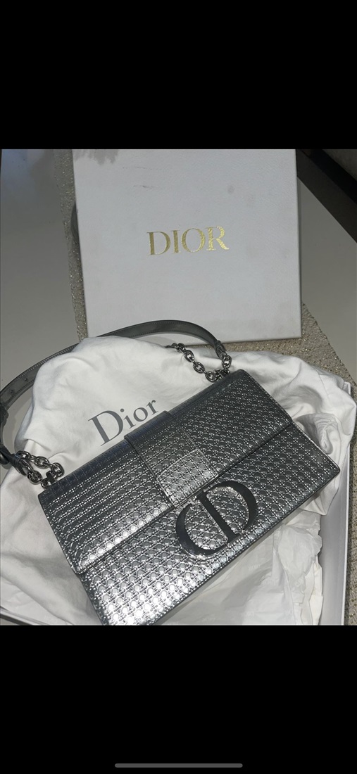 תמונה 2 ,Christian Dior למכירה בברק ביגוד ואביזרים  תיקים