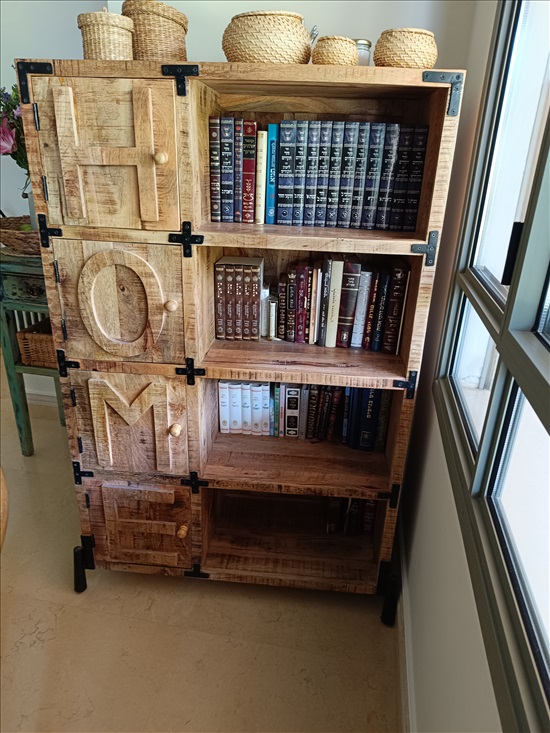 תמונה 2 ,ספרייה מעץ אפריקאי למכירה בבאר שבע ריהוט  ספריה