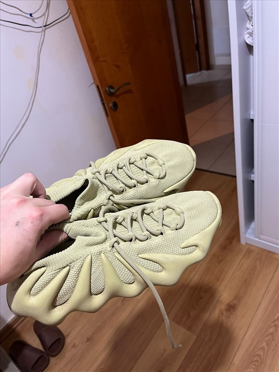 תמונה 2 ,Yeezy 450 זית למכירה בראשון לציון ביגוד ואביזרים  נעליים