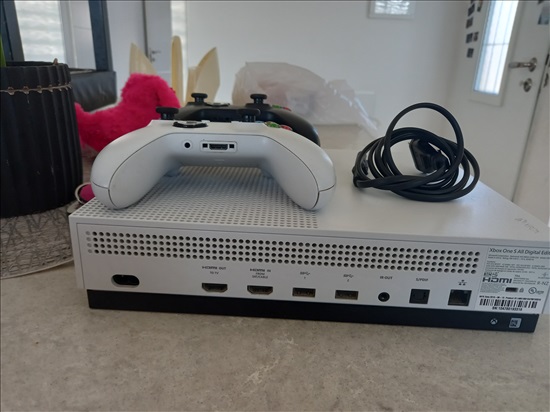 תמונה 2 ,Xbox one s למכירה בבנימינה-גבעת עדה משחקים וקונסולות  XBox ONE