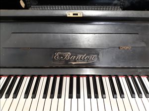 פסנתר 