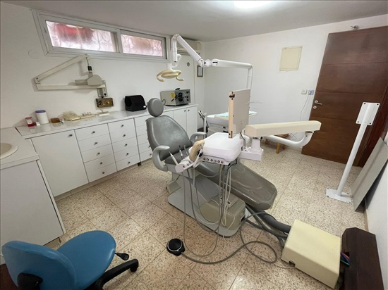 תמונה 2 ,מרפאת  שיניים למכירה בטירה ציוד סיעודי/רפואי  מכשור רפואי