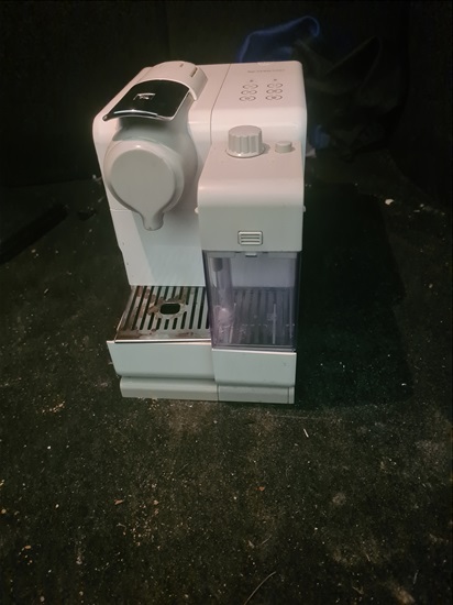 תמונה 1 ,מכונת קפה נספרסו לטיסימה טאצ' למכירה ברמלה מוצרי חשמל  מכונת קפה