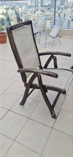 תמונה 3 ,6 כסאות עץ בורמזי, מתקפלים למכירה בפתח תקווה ריהוט  ריהוט לגינה