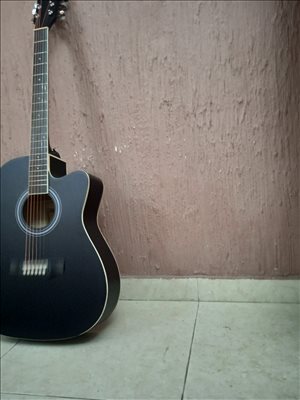 כלי נגינה גיטרה אקוסטית 25 