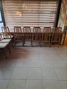 שולחן עץ 3 מטר + 12 כסאות 