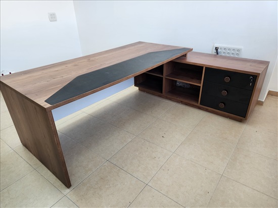 תמונה 4 ,סט שולחן משרדי וארון עץ מלא למכירה ברמת ישי ריהוט  ריהוט משרדי