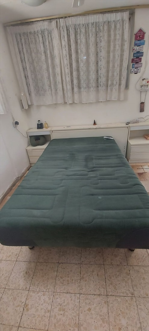 תמונה 1 ,מיטה וחצי למכירה בחולון תכולת דירה  שונות