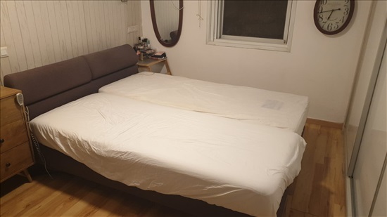 תמונה 2 ,מיטה זוגית מתכווננת עם ארגז מצ למכירה בקיבוץ מעברות ריהוט  מיטות