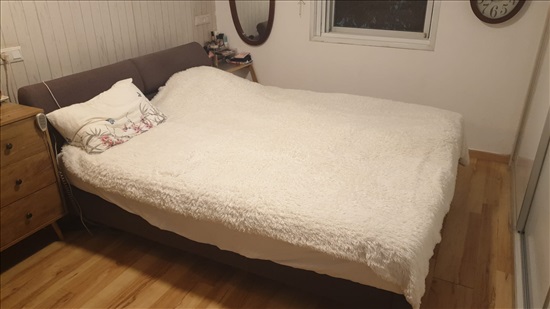 תמונה 4 ,מיטה זוגית מתכווננת עם ארגז מצ למכירה בקיבוץ מעברות ריהוט  מיטות